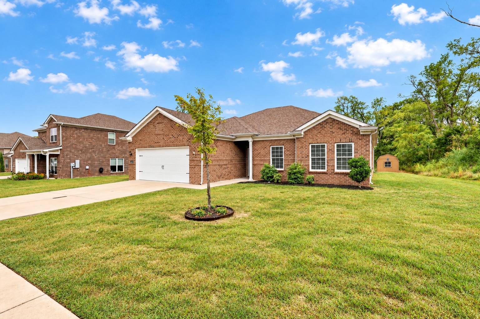 560 Fredericksburg Dr