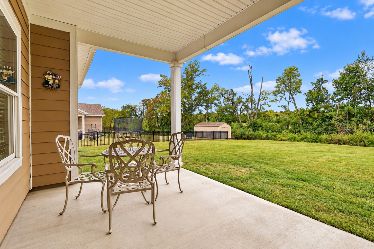 560 Fredericksburg Dr