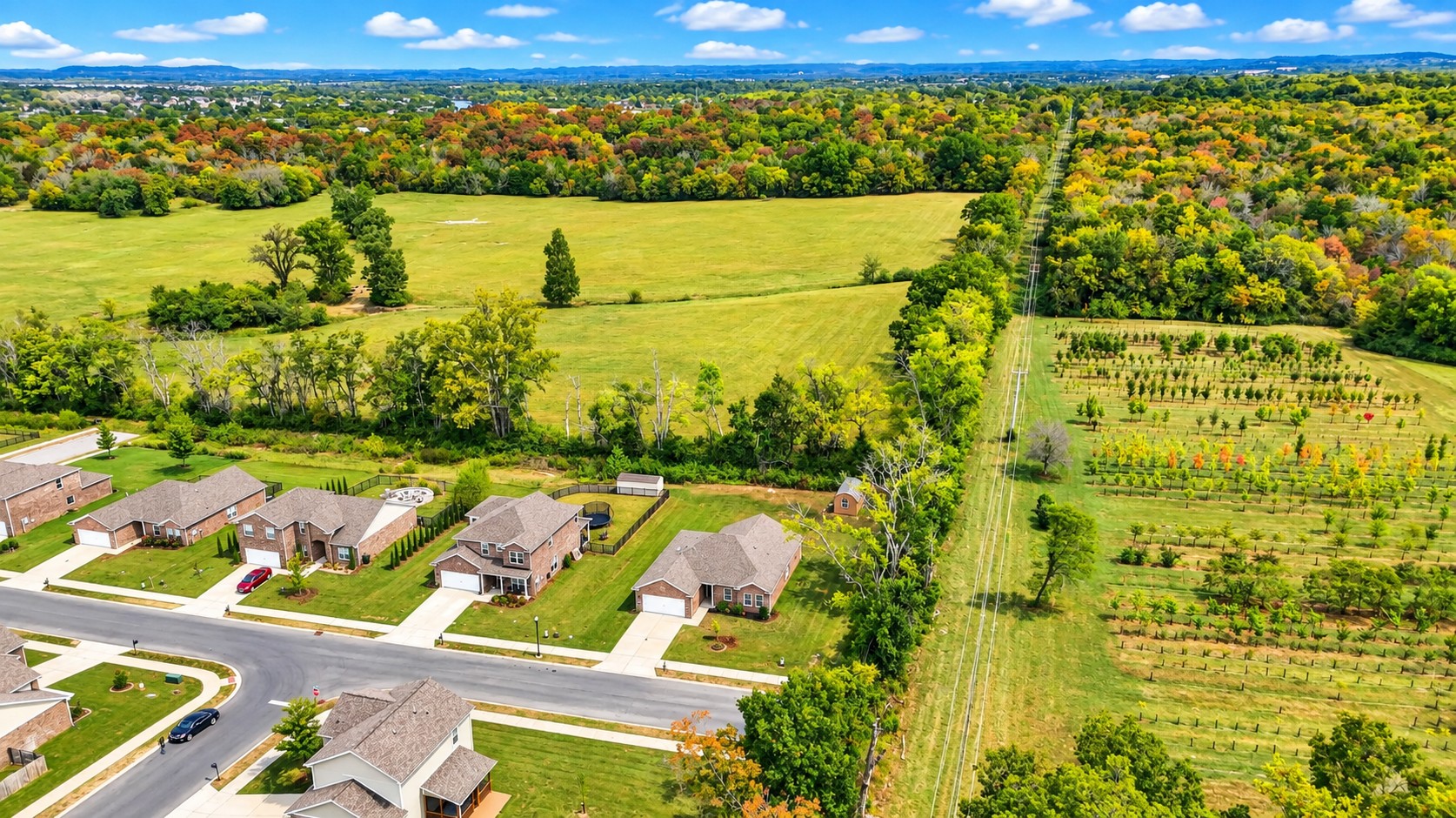 560 Fredericksburg Dr