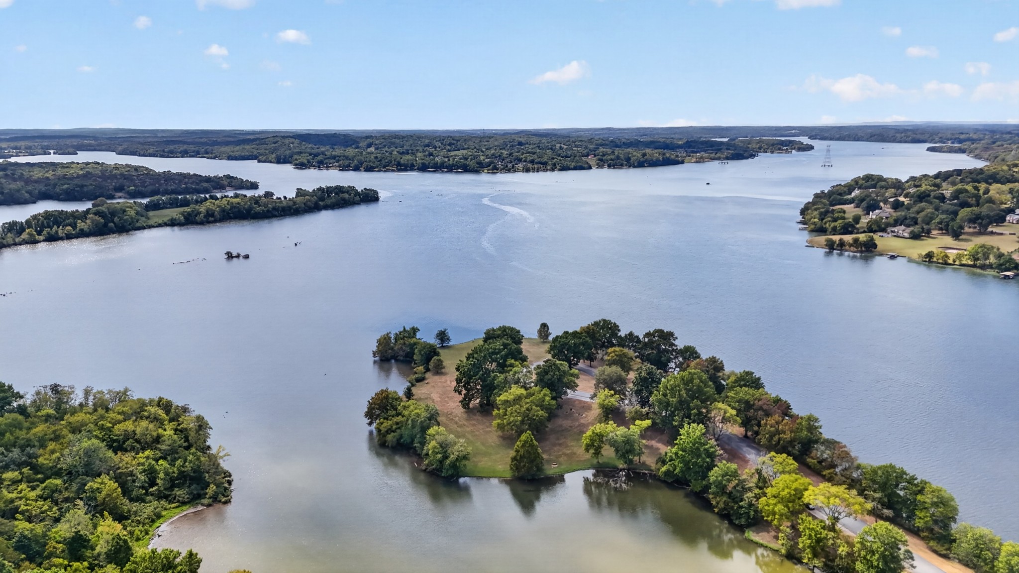 560 Fredericksburg Dr