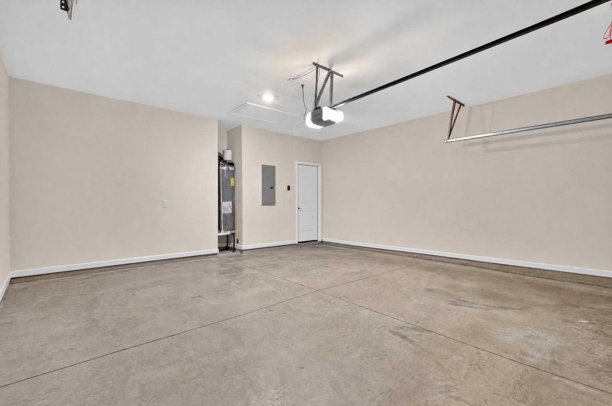 560 Fredericksburg Dr