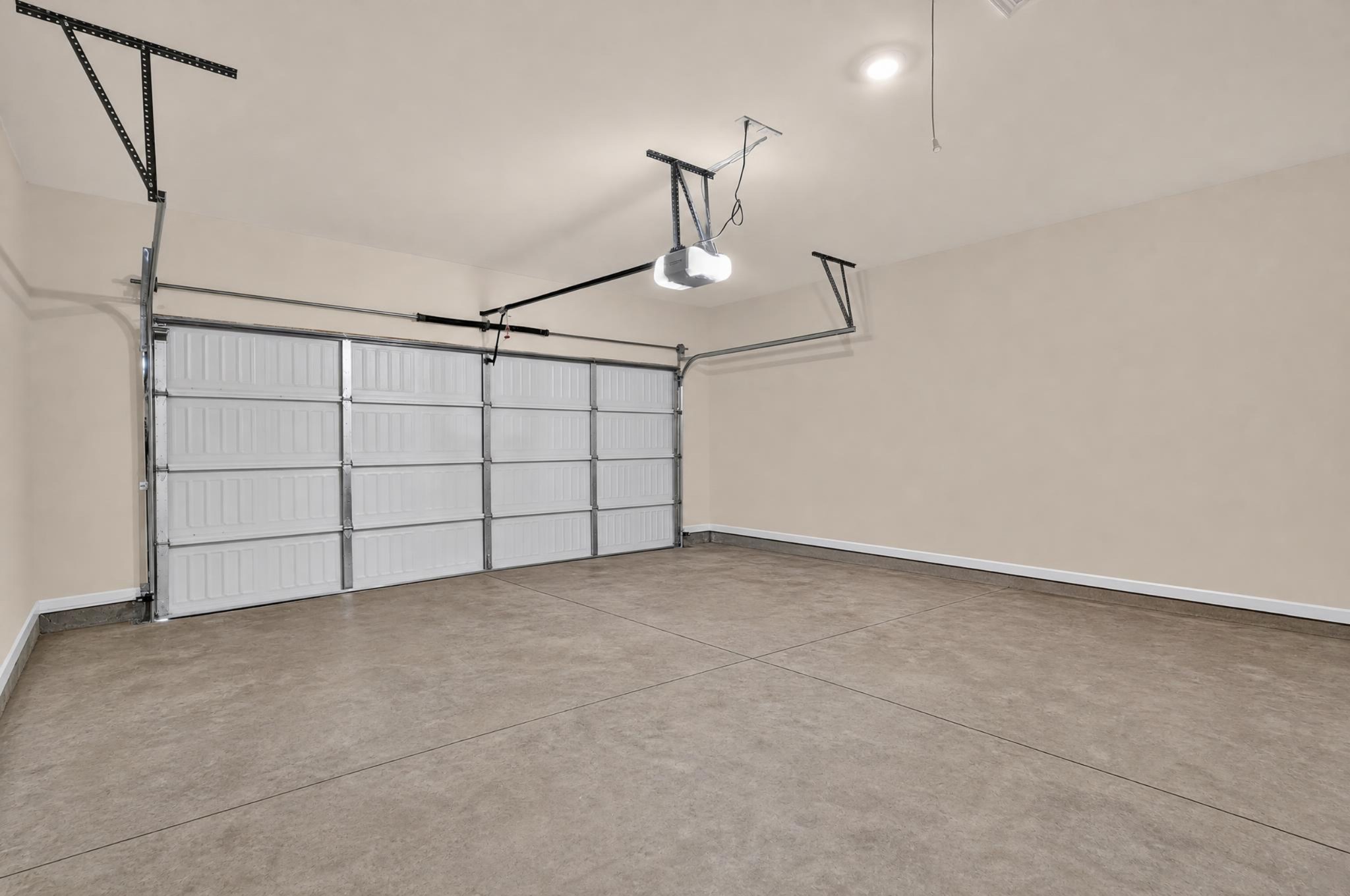 560 Fredericksburg Dr
