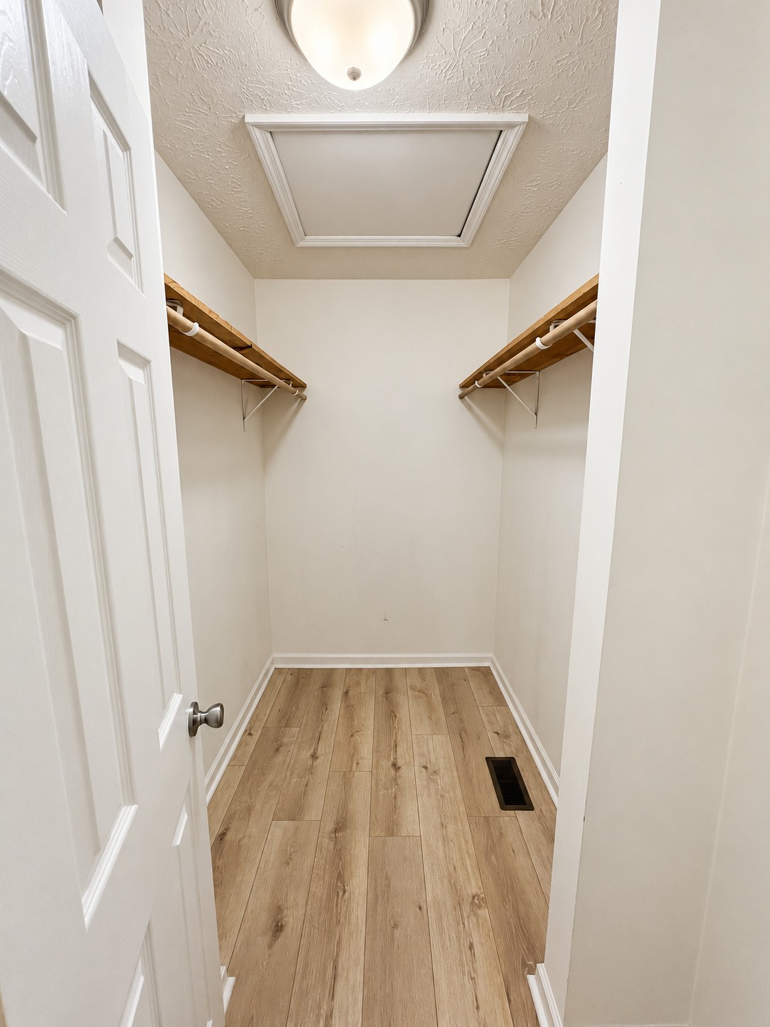 110 Woodcrest Pt