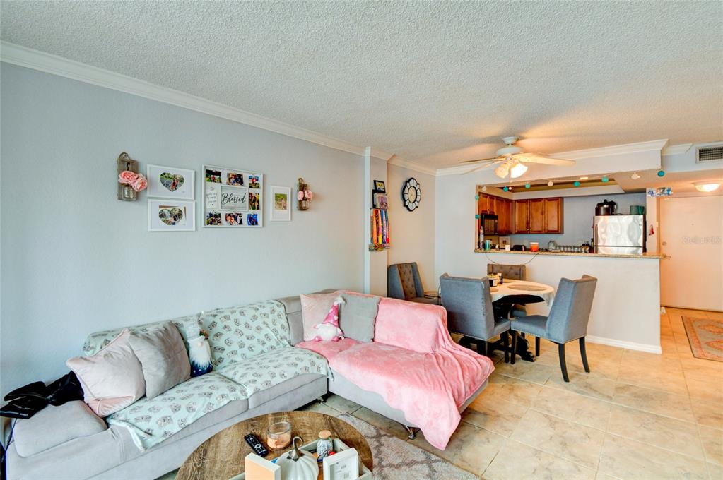 2760 COCONUT BAY LANE Unit: 1H