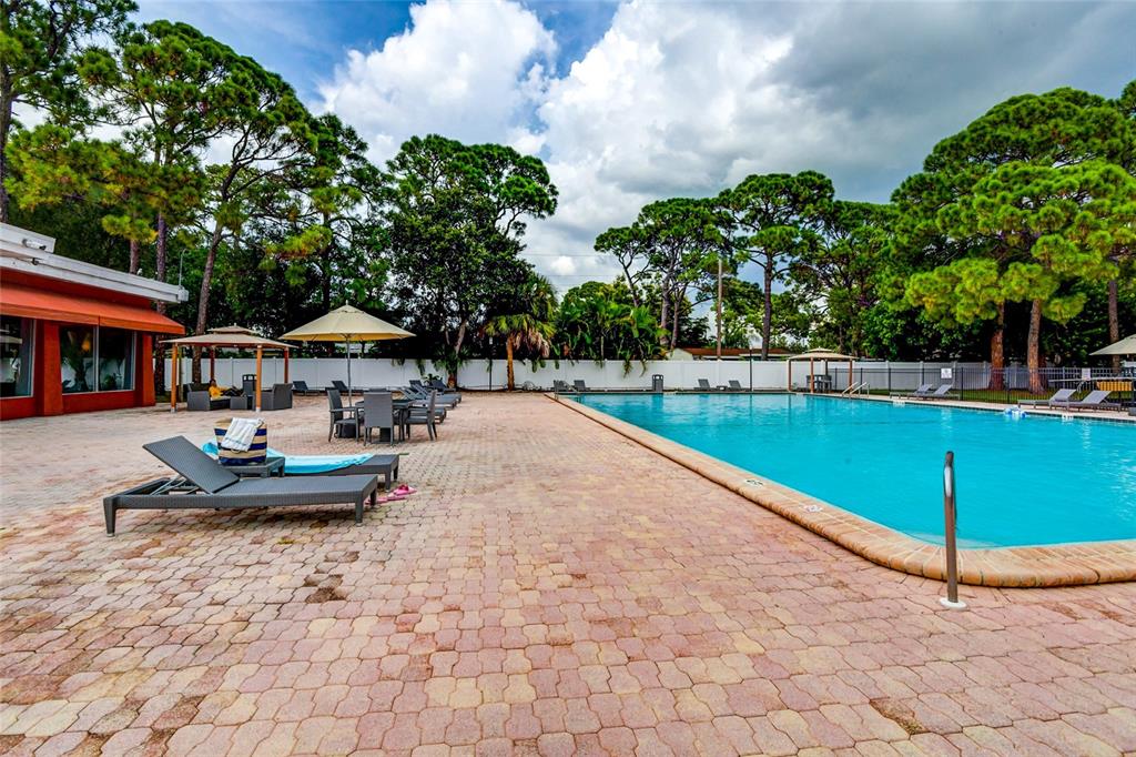 2760 COCONUT BAY LANE Unit: 1H