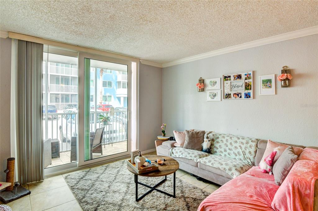 2760 COCONUT BAY LANE Unit: 1H