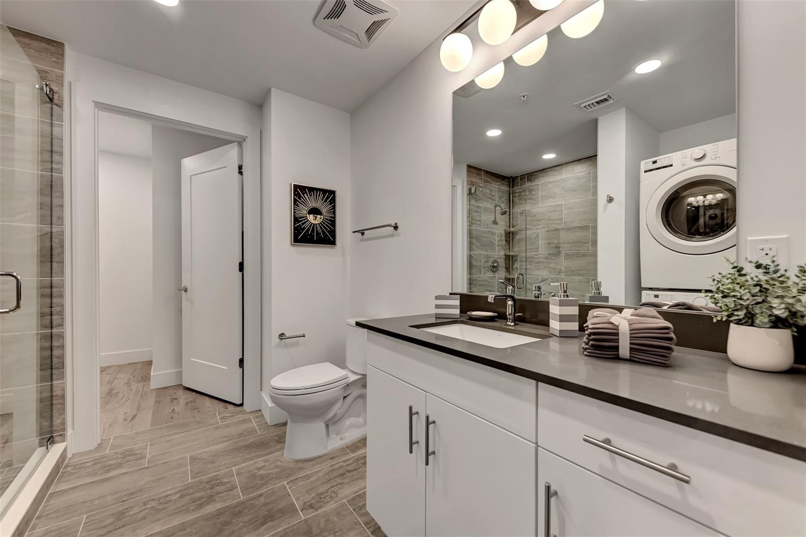 1703 N TAMIAMI TRAIL Unit: B307