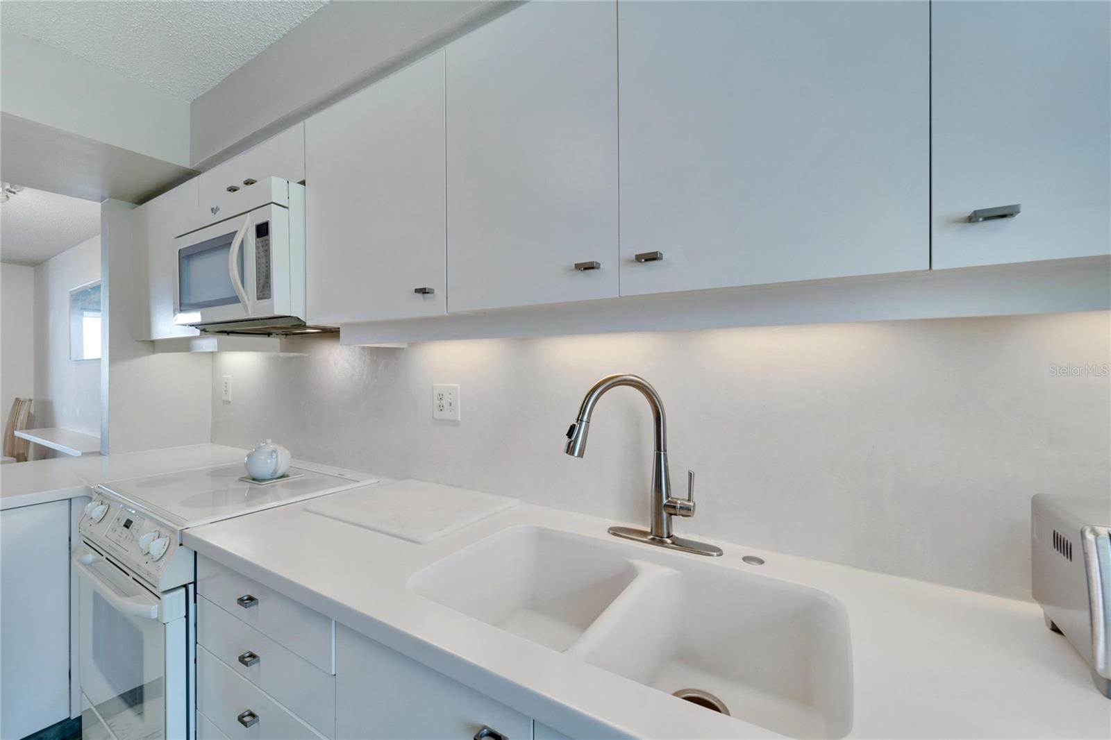 829 BAYPORT WAY Unit: 829