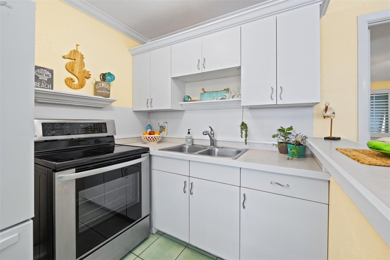 1603 N GULF DRIVE Unit: 14