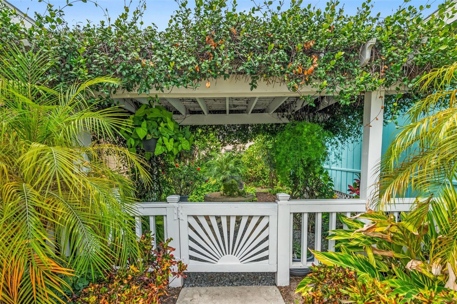 1603 N GULF DRIVE Unit: 14