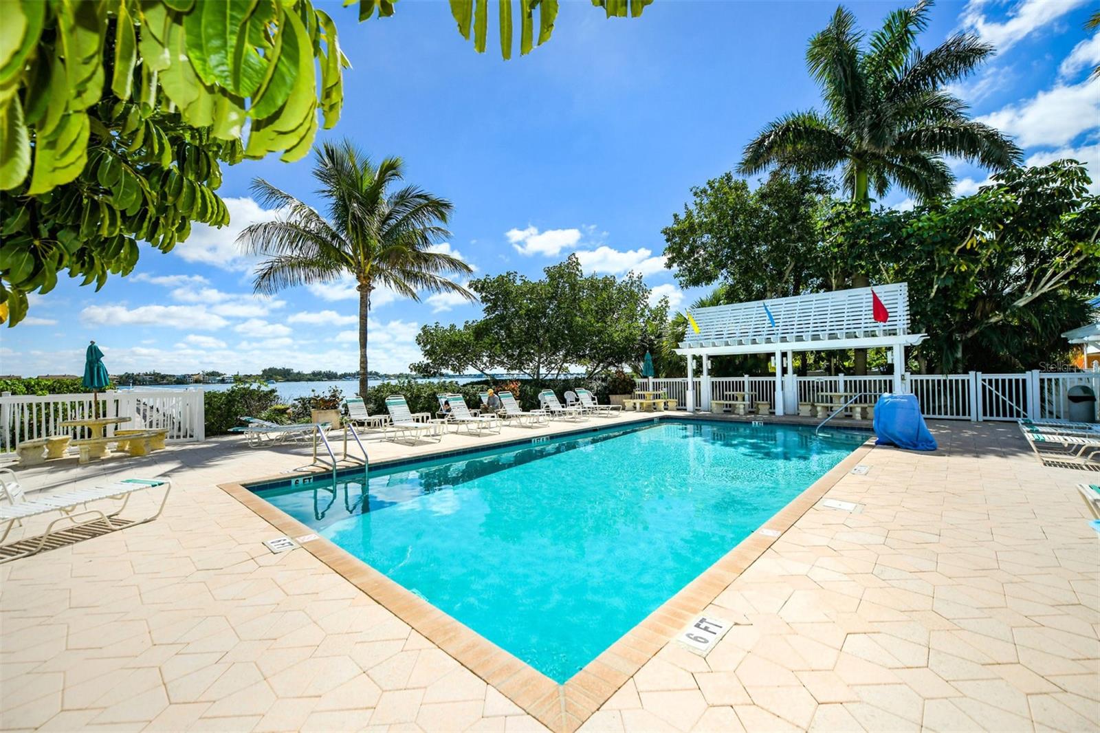 1603 N GULF DRIVE Unit: 14