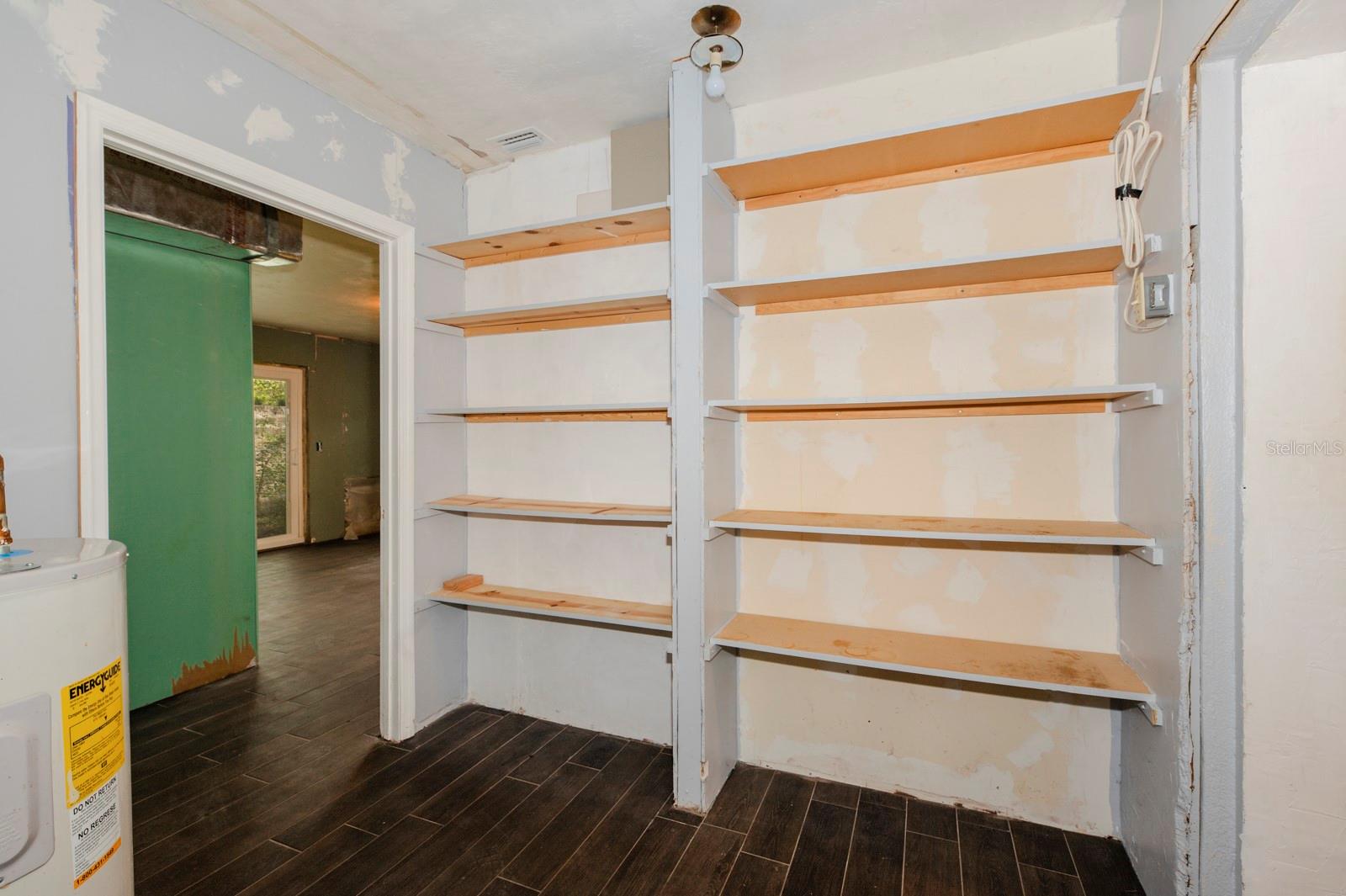 3831 E FOREST LAKE DRIVE