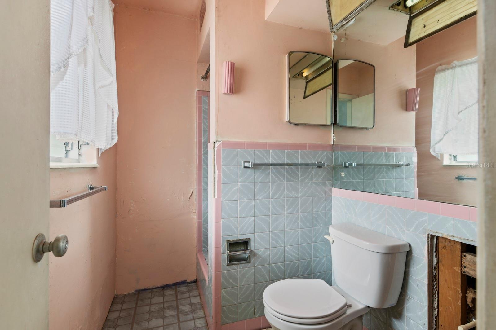 3831 E FOREST LAKE DRIVE