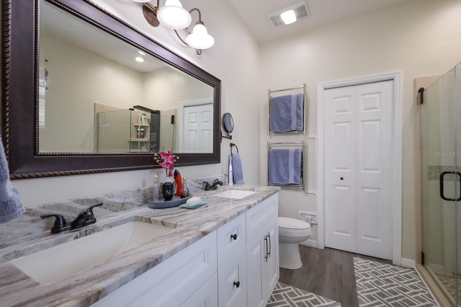 6320 ROBIN COVE