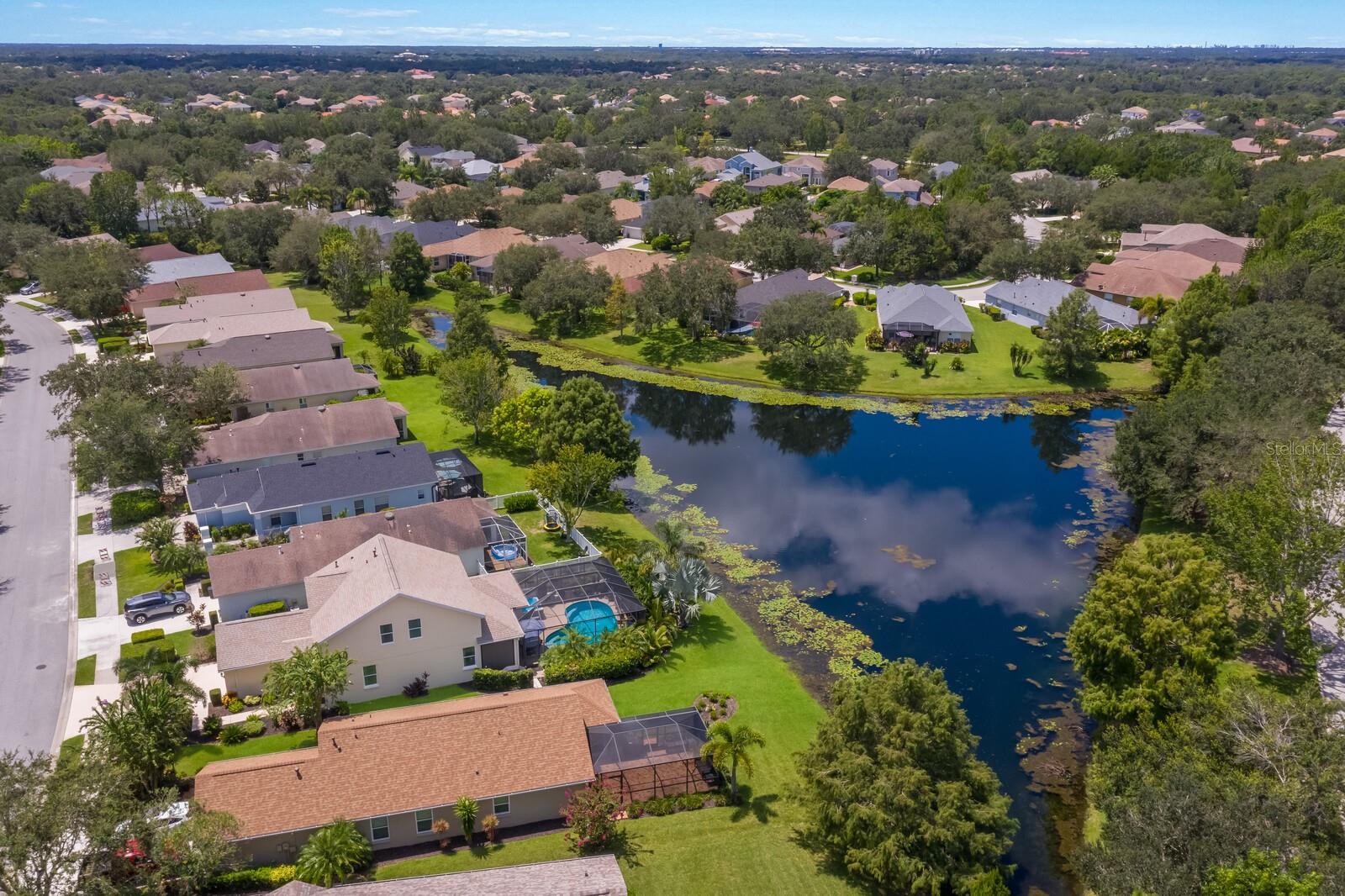 6320 ROBIN COVE