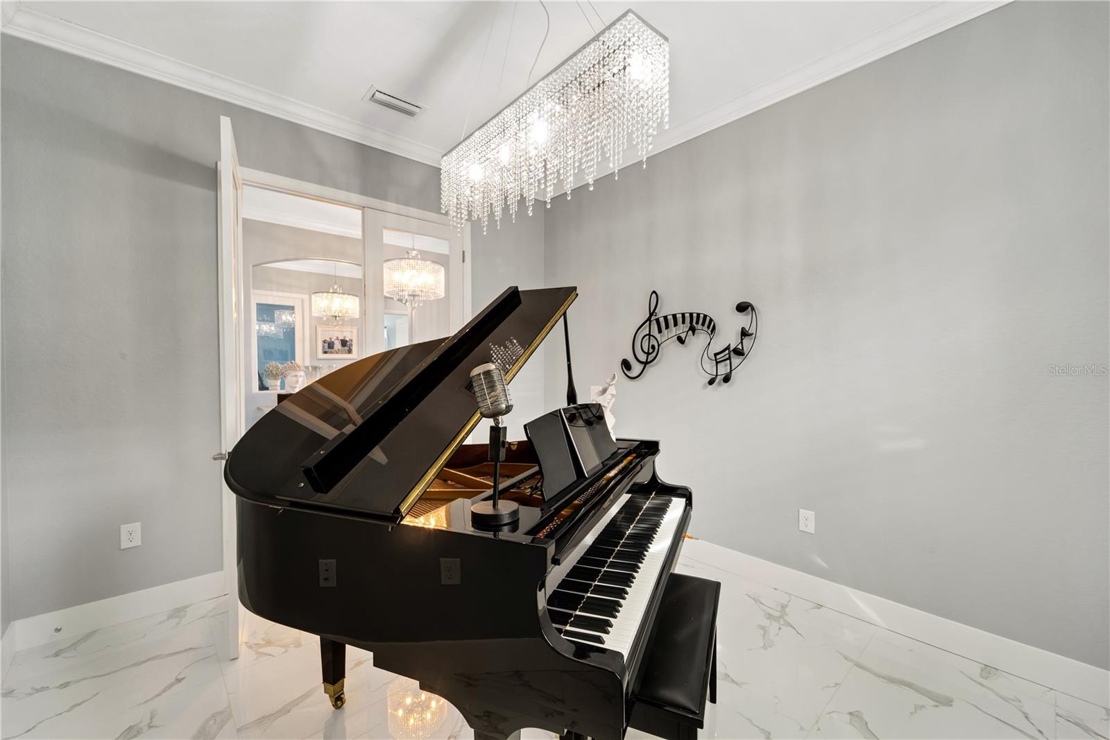 25030 GOLDEN FERN DRIVE