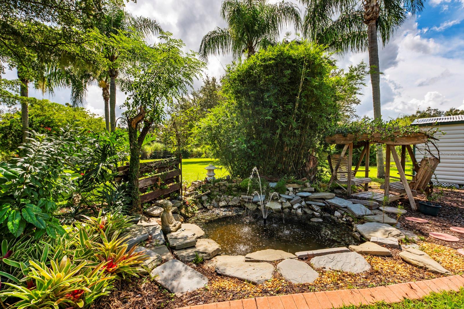 7102 S LEEWYNN DRIVE