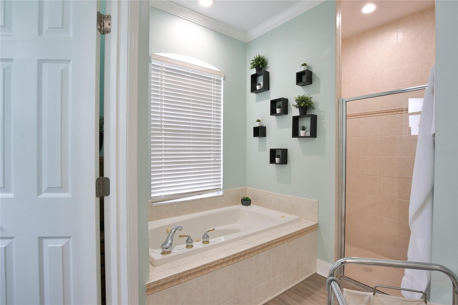 4801 THREE OAKS BLVD