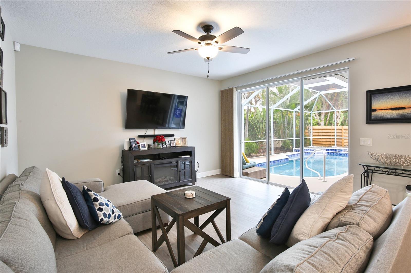 4801 THREE OAKS BLVD