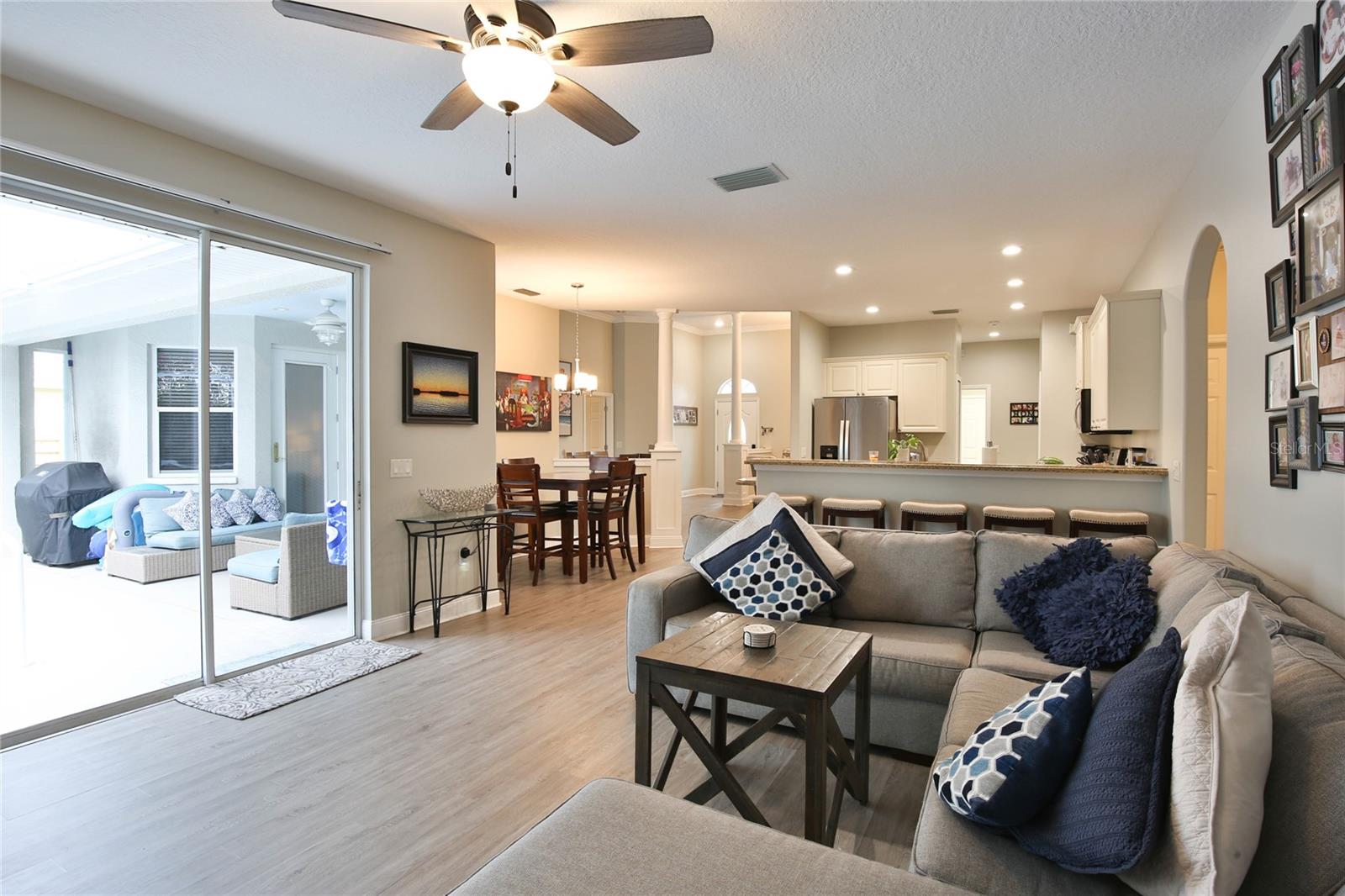 4801 THREE OAKS BLVD