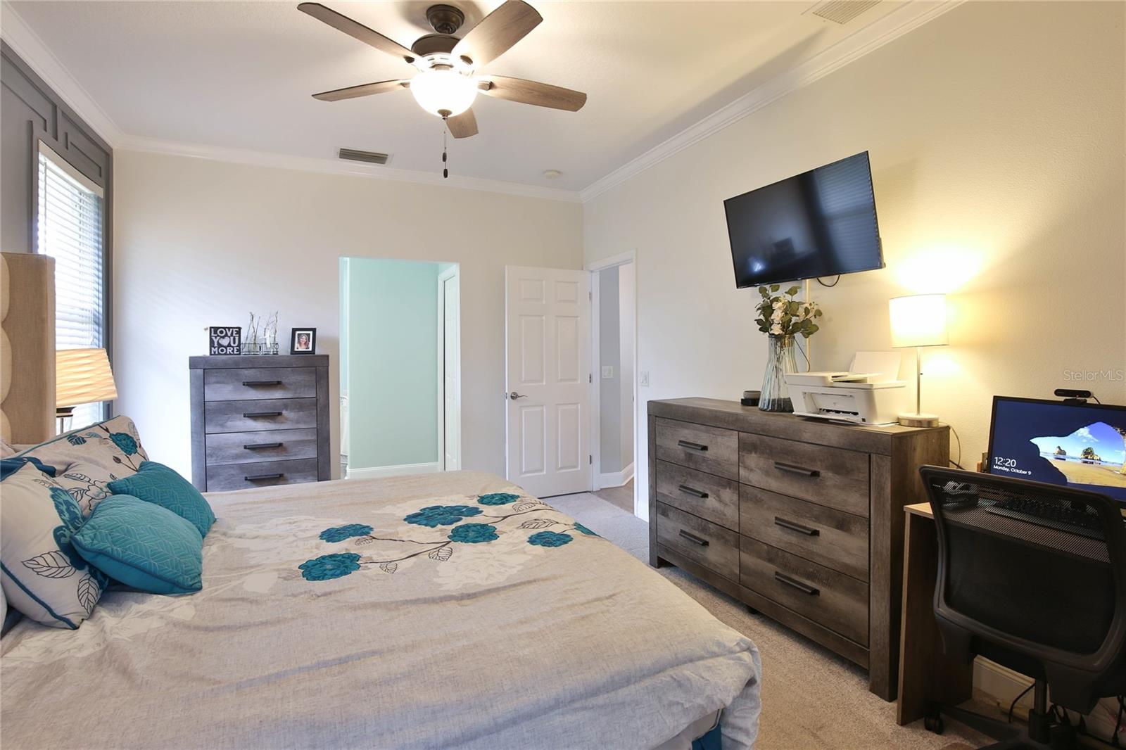 4801 THREE OAKS BLVD