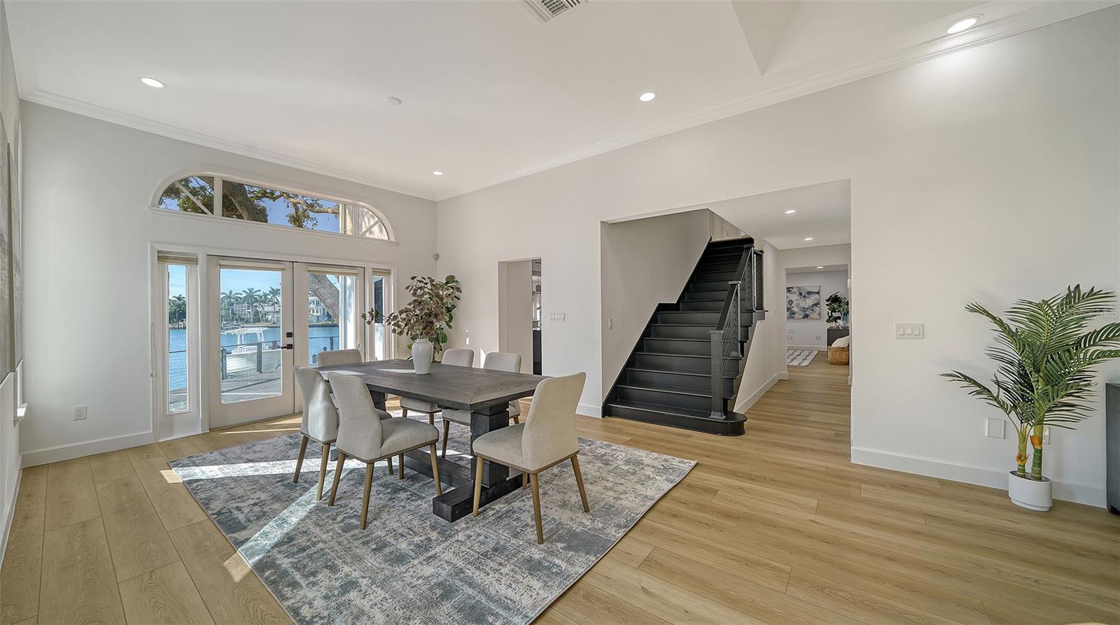 1410 SIESTA DRIVE