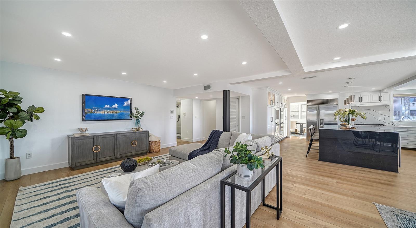 1410 SIESTA DRIVE