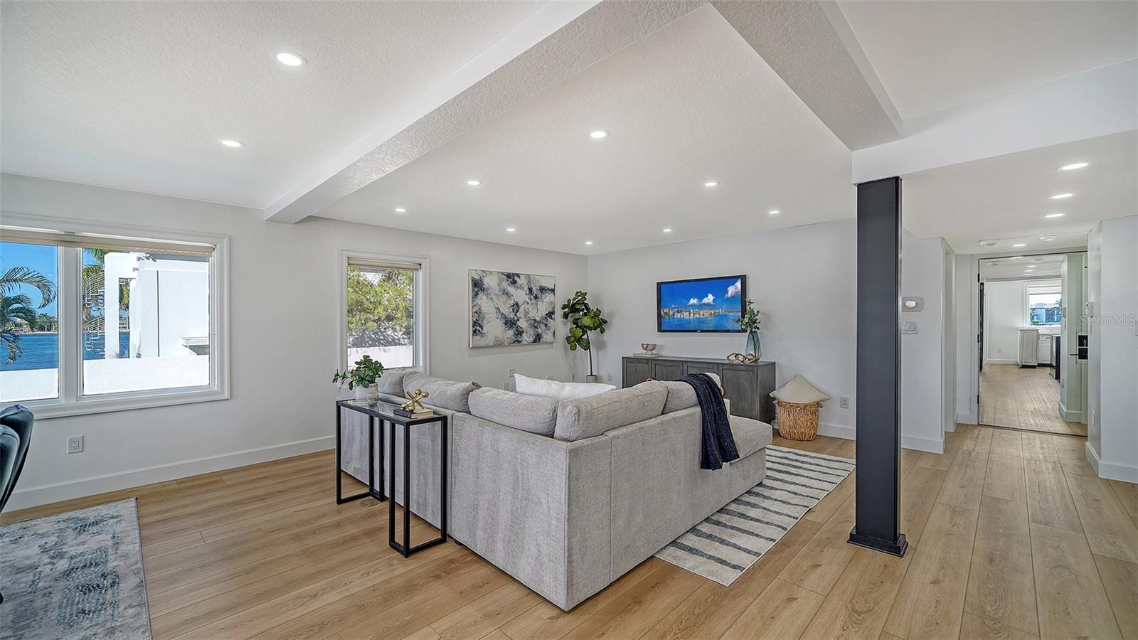 1410 SIESTA DRIVE