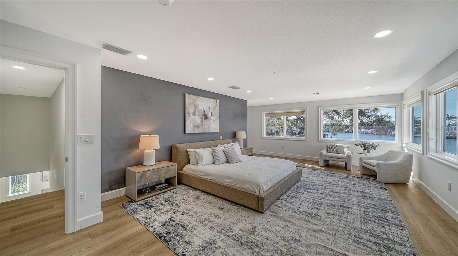 1410 SIESTA DRIVE