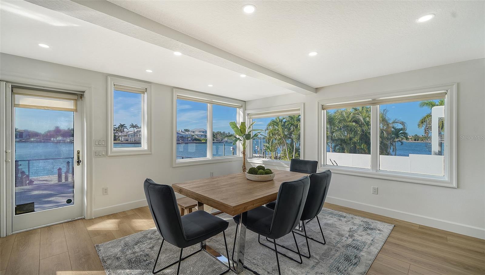 1410 SIESTA DRIVE