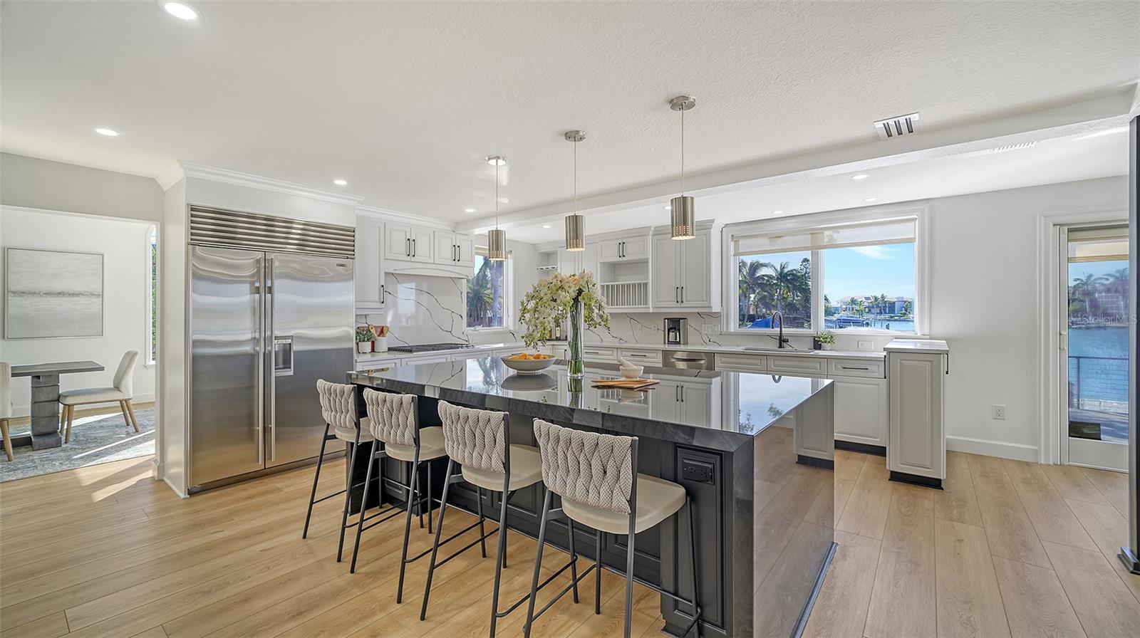 1410 SIESTA DRIVE