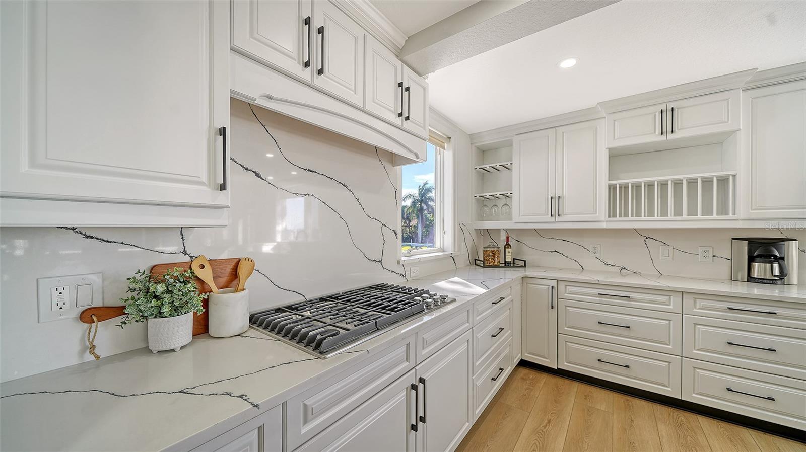 1410 SIESTA DRIVE
