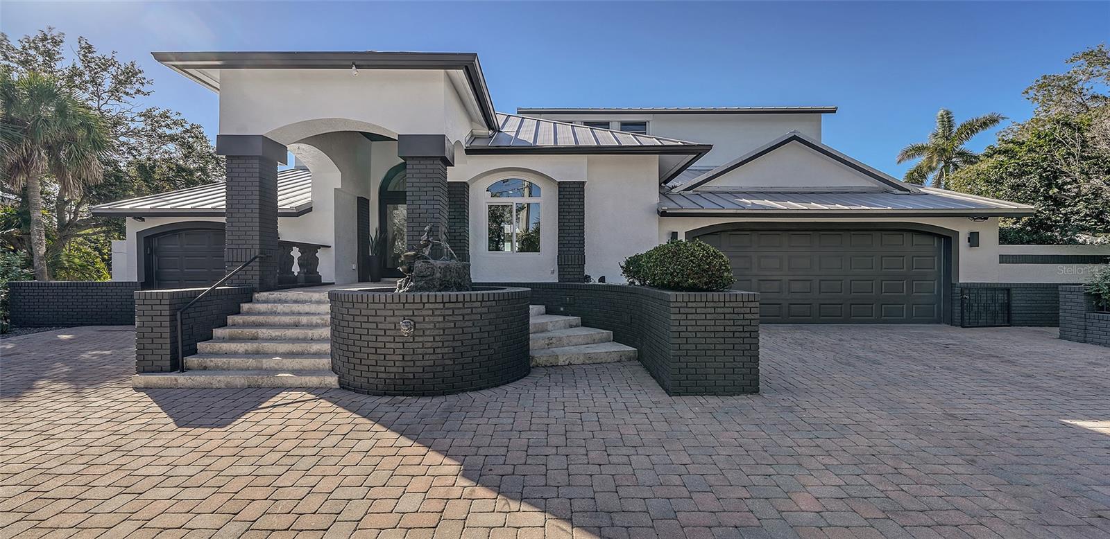 1410 SIESTA DRIVE
