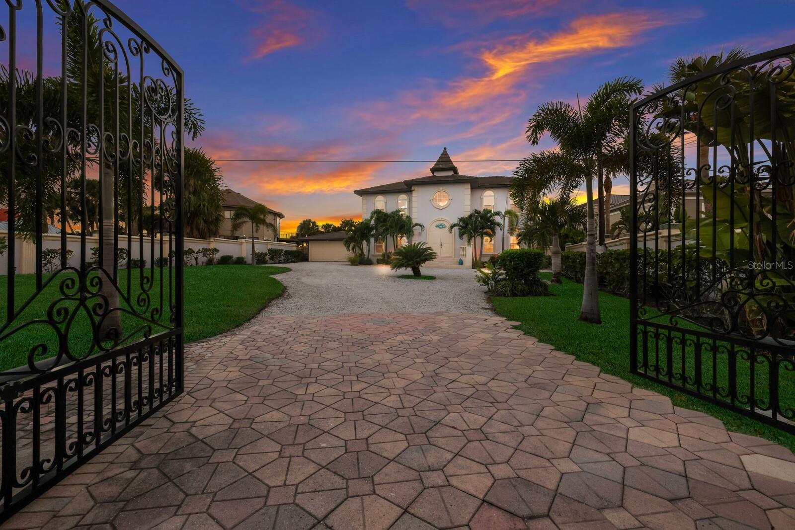 8220 MANASOTA KEY ROAD