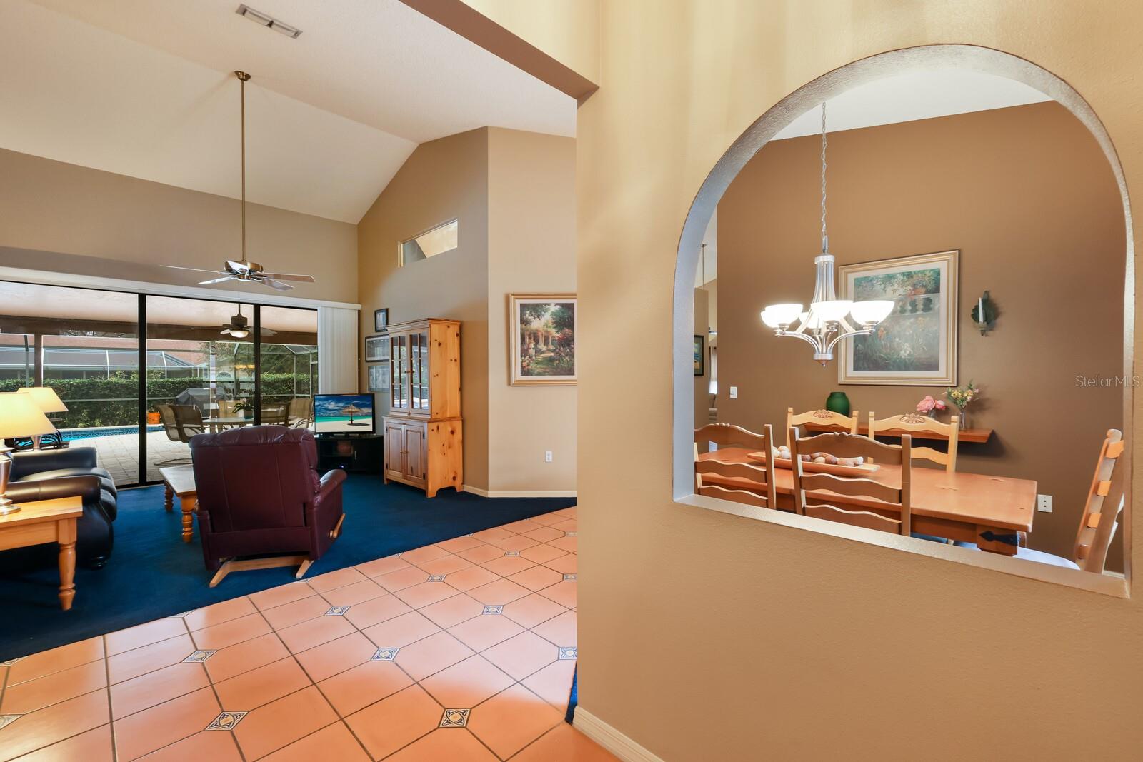 5303 ITHACA LANE