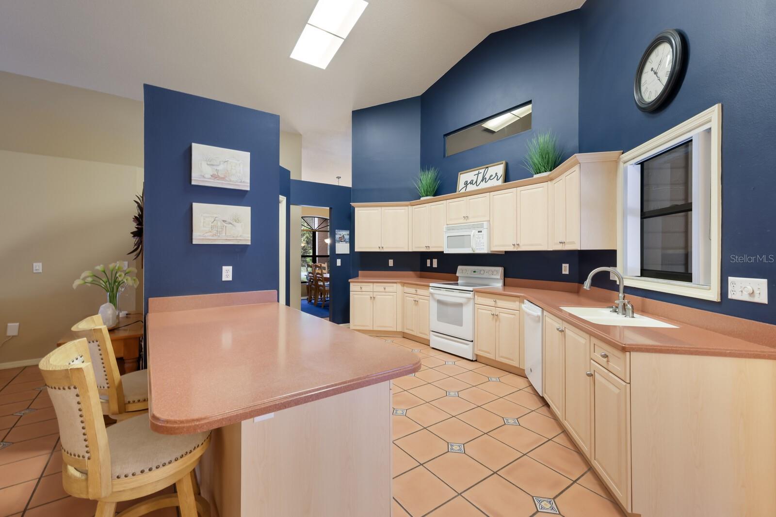 5303 ITHACA LANE