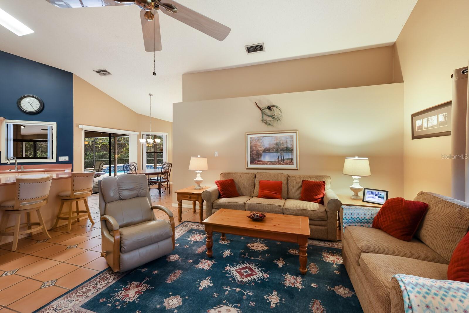 5303 ITHACA LANE