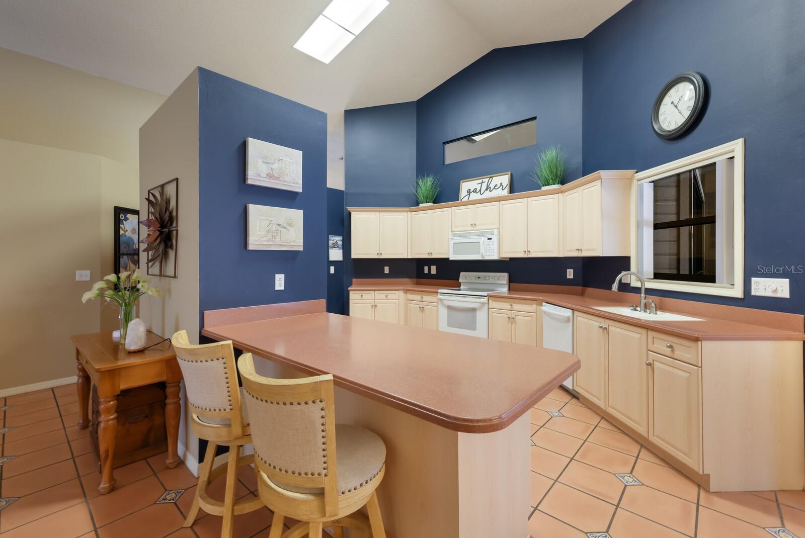 5303 ITHACA LANE