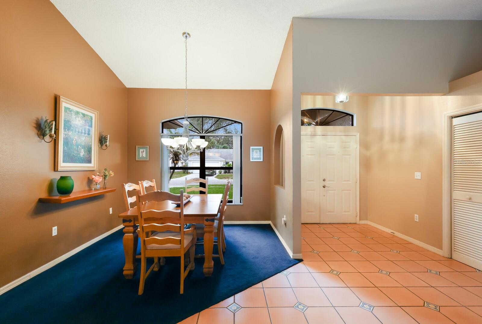 5303 ITHACA LANE