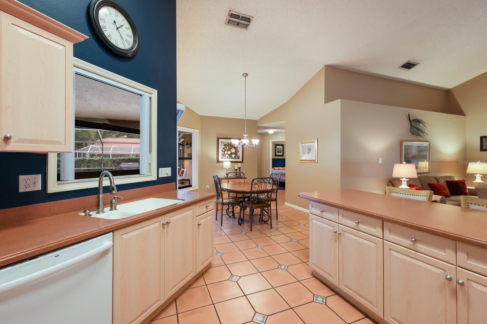 5303 ITHACA LANE