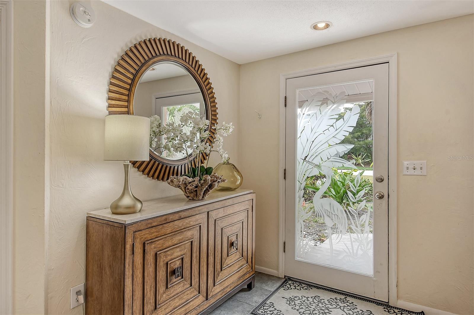 437 SW ISLAND CIRCLE