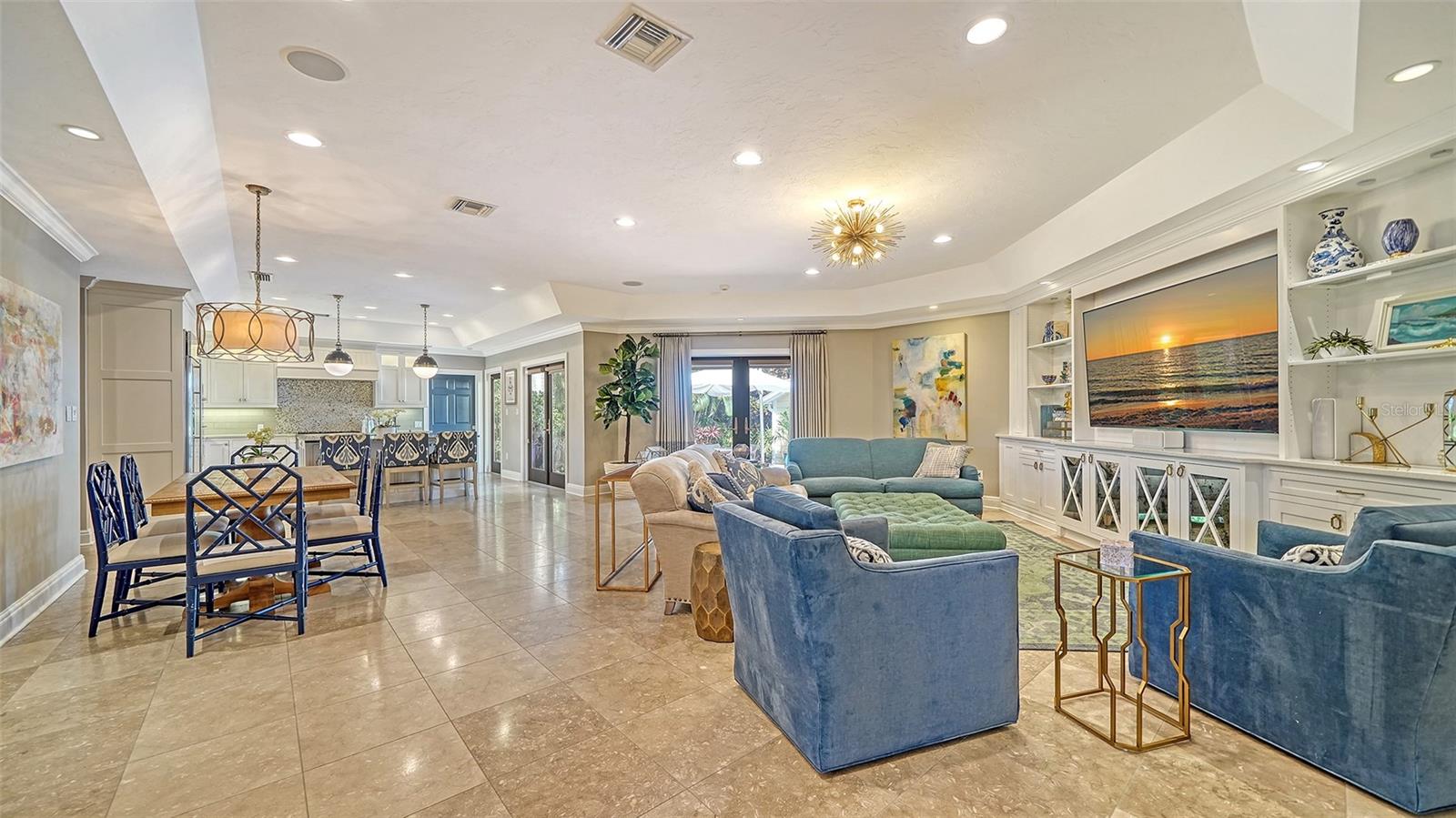 1715 SOUTH DRIVE