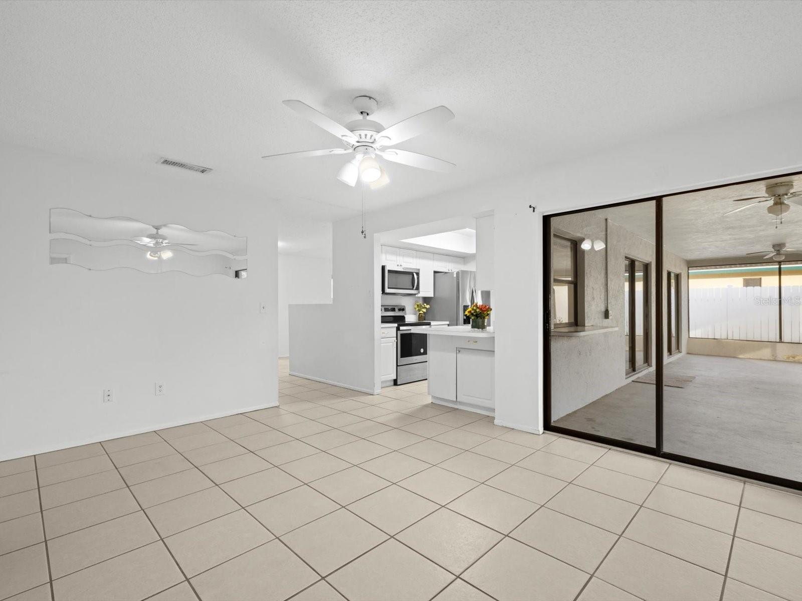6438 BIKINI ROAD