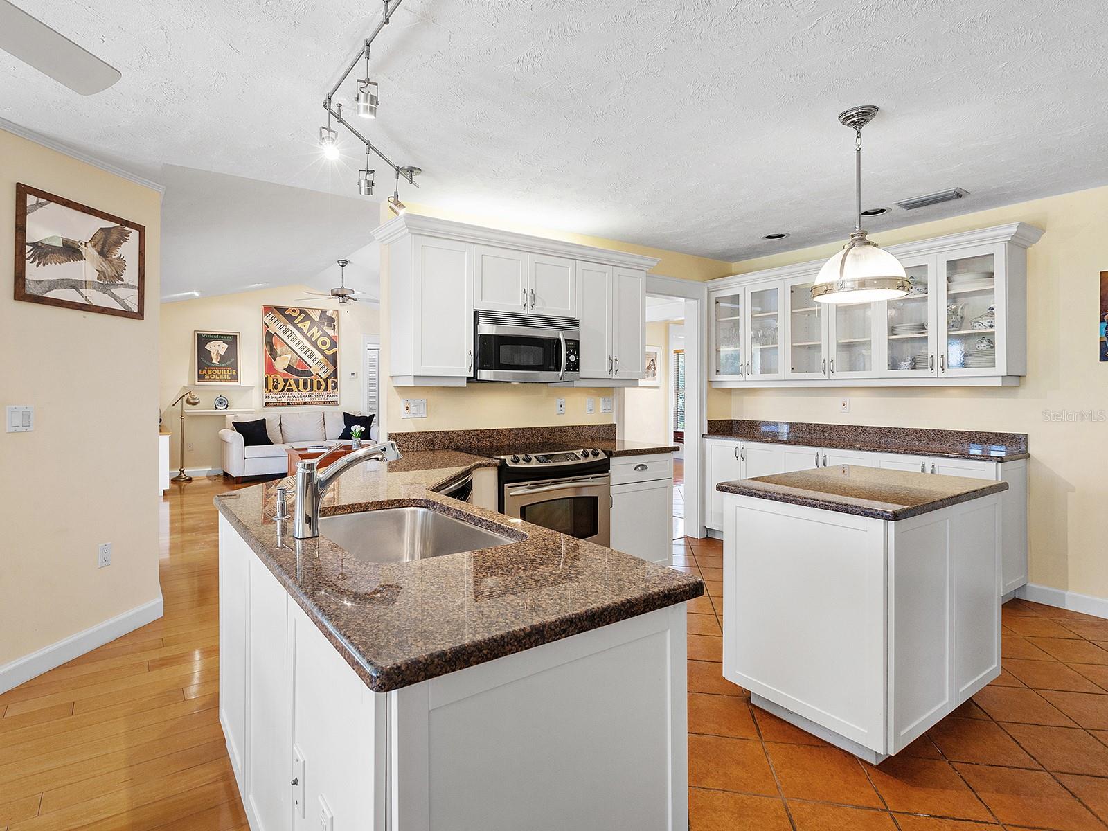 1398 VERMEER DR