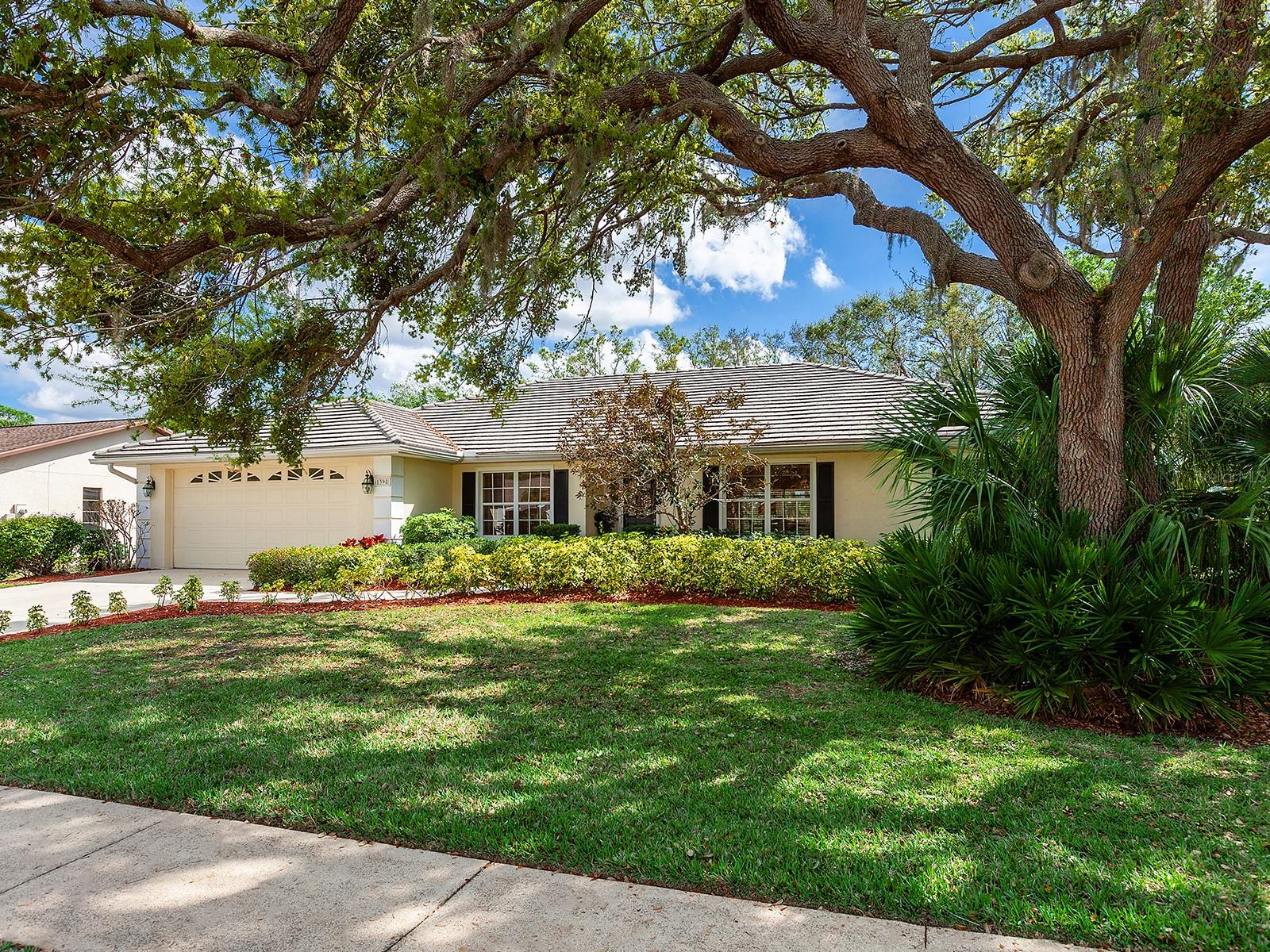 1398 VERMEER DR