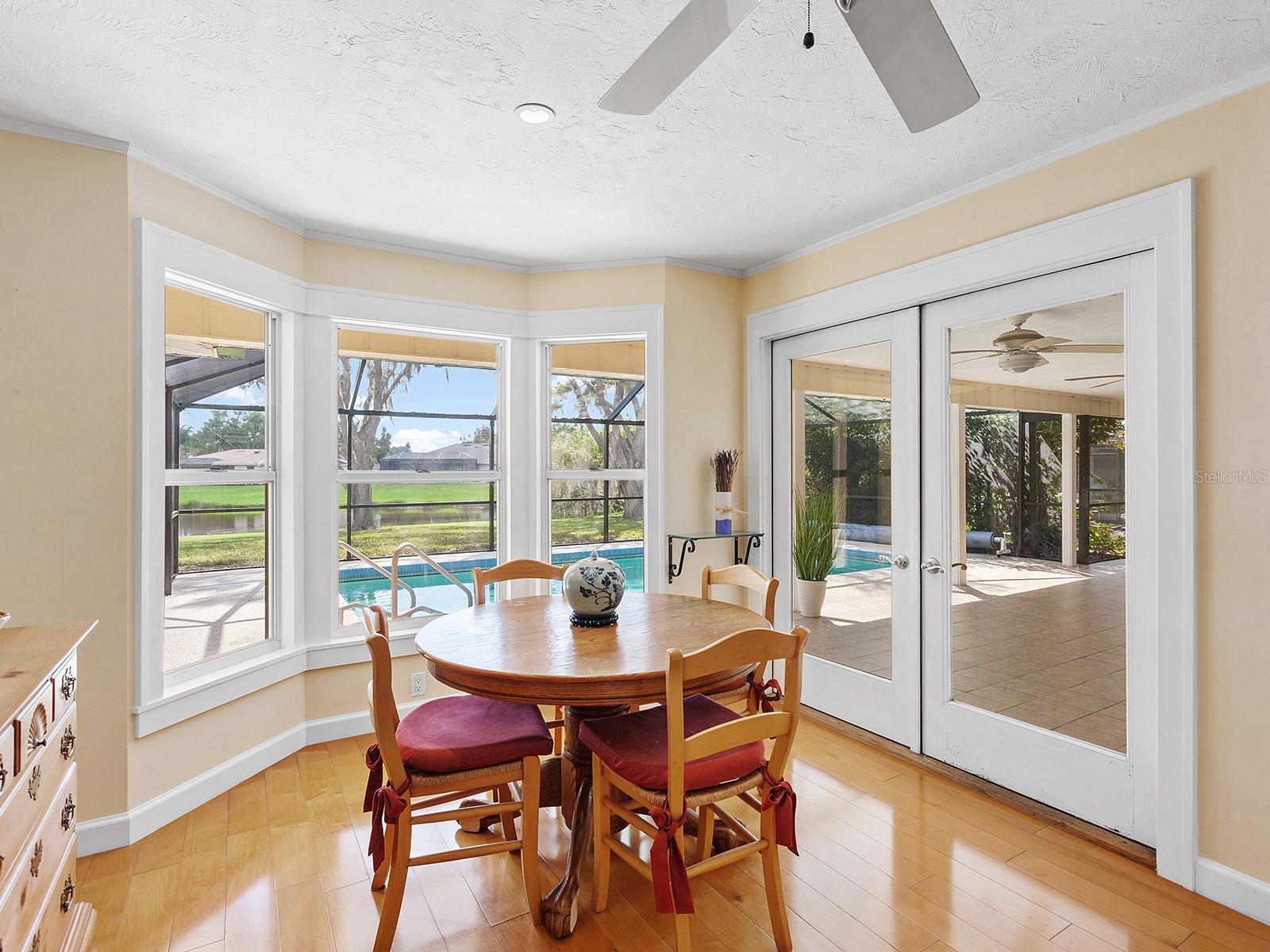 1398 VERMEER DR