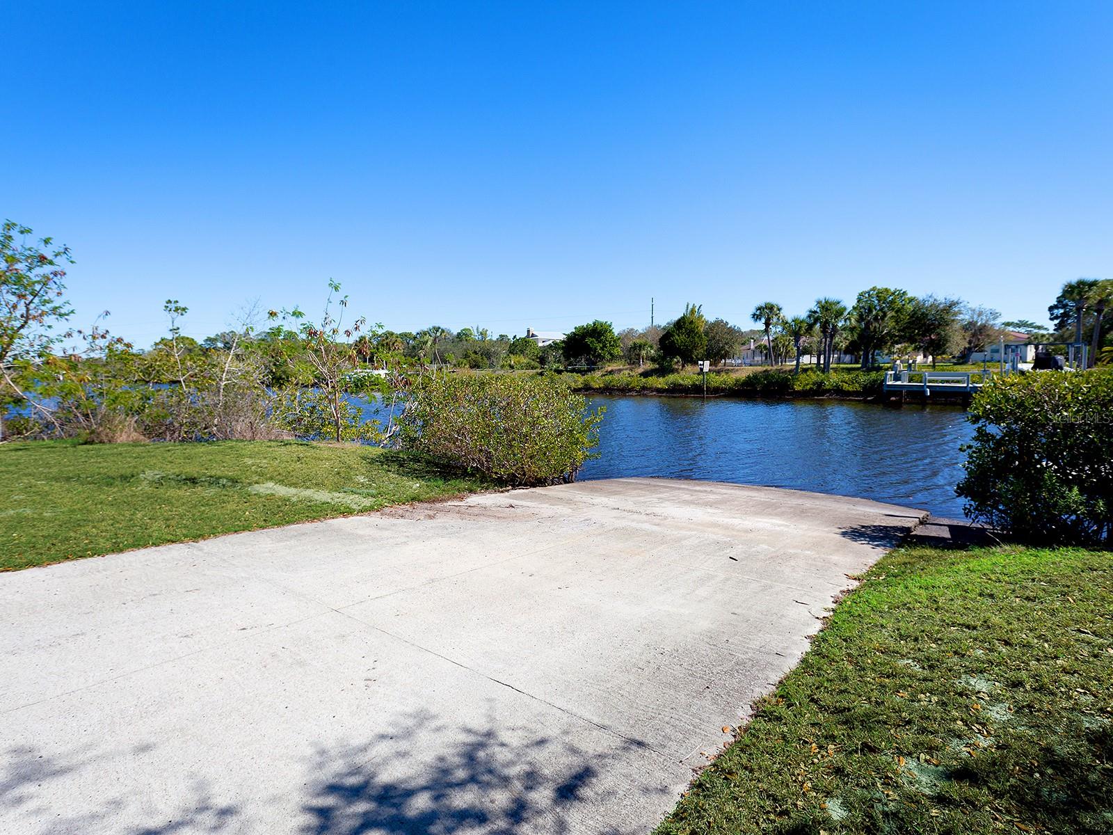 1398 VERMEER DR