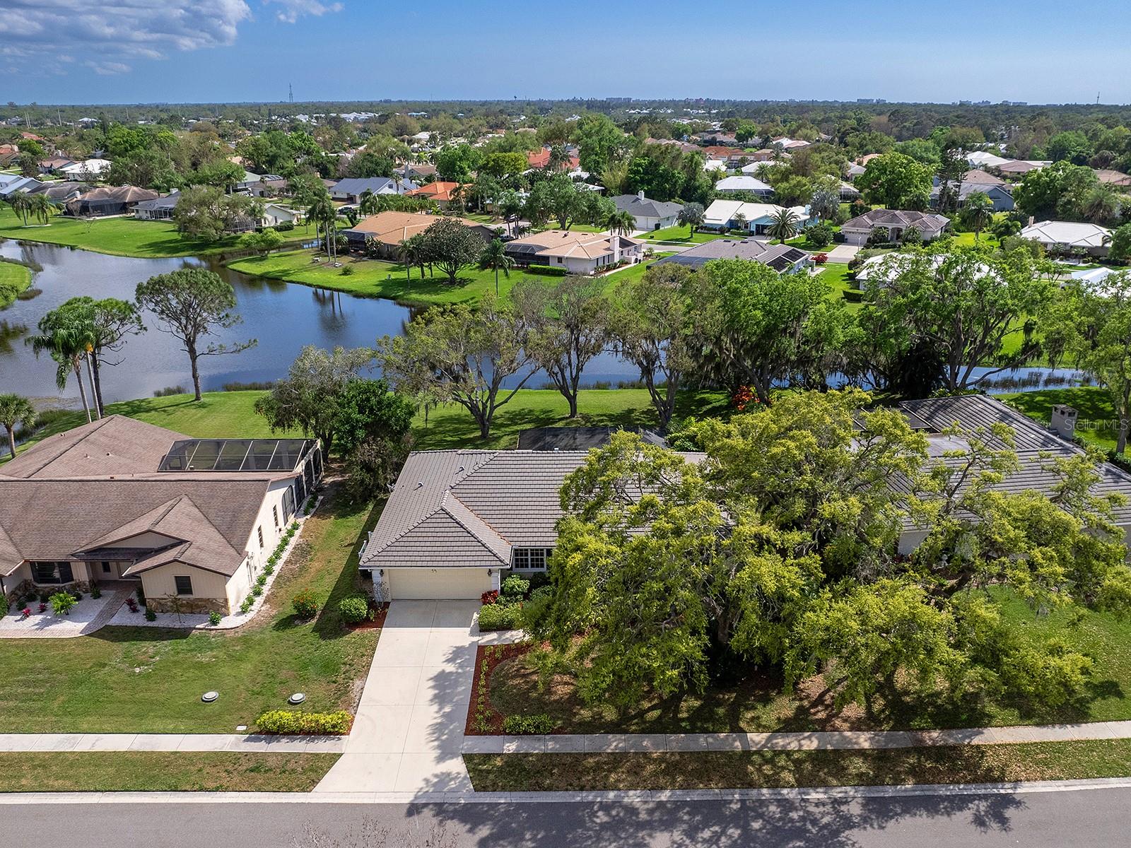 1398 VERMEER DR