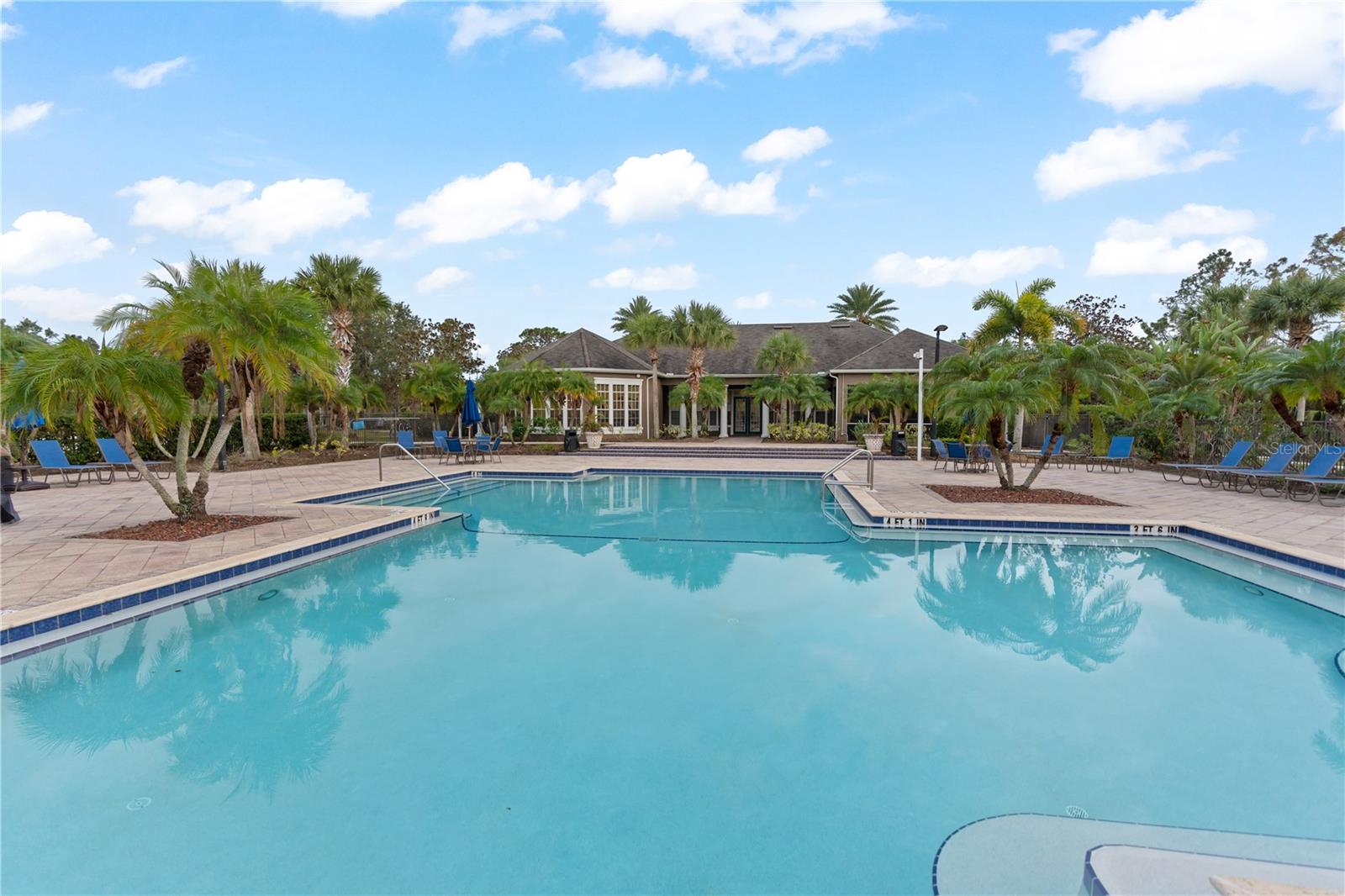 8923 MANOR LOOP #204