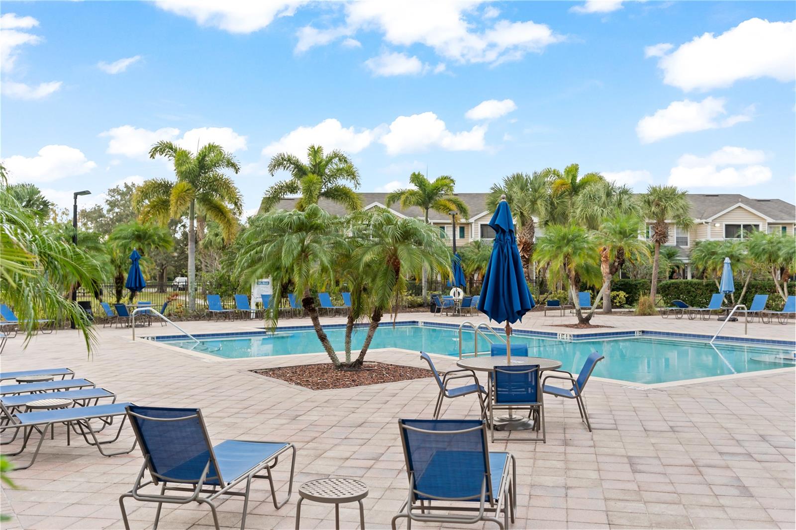 8923 MANOR LOOP #204